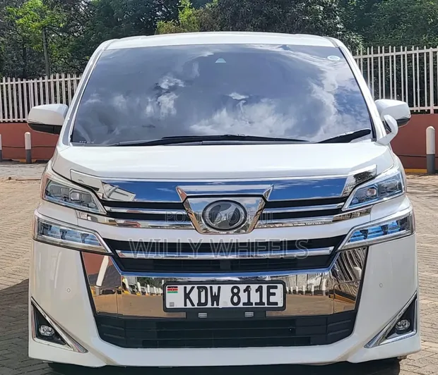 Toyota Vellfire 2.5 Z 2018 White - 1