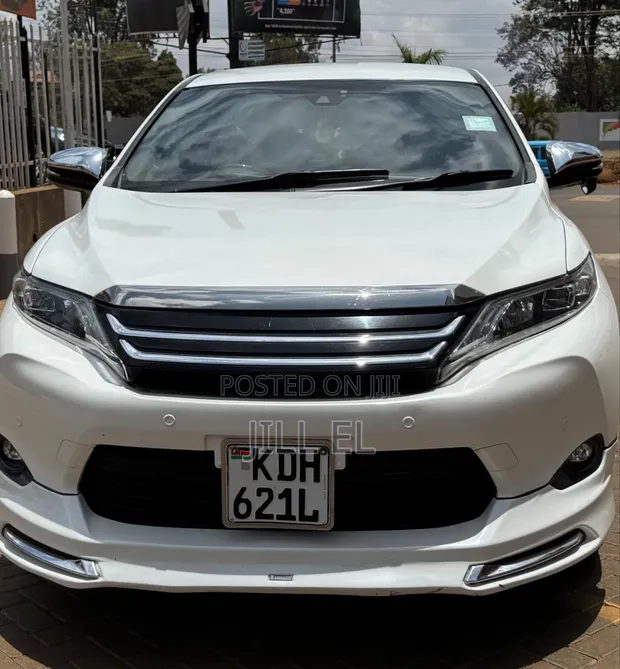 Toyota Harrier 2.0 2015 Nyeupe - 1