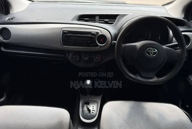 Toyota Vitz 2013 Gray - 1