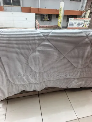 Duvet ya Velvet ya Budget ya Single 6x6