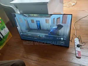 Vitron 43" Whale OS QLED Smart TV