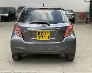 Toyota Vitz 2013 Gray