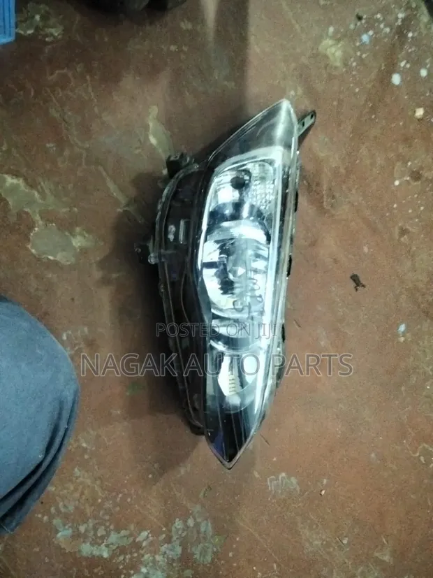 Subaru Impreza 5A Headlight (Non-Xenon) - 1