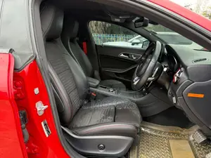 Mercedes-Benz CLA 250 Sedan 2017 Red