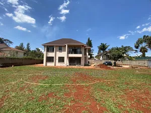 Nyumba ya Vyumba 4 vya Kulala Mjini Runda - Inapangishwa