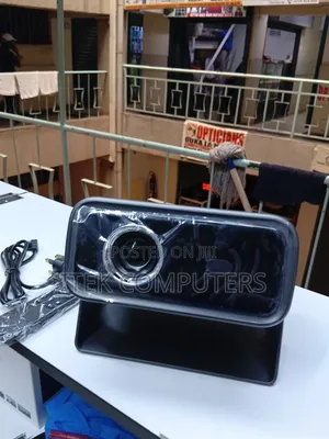 R100 Projector kwa Sinema Nyumbani