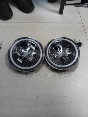 7" Round LED Headlights na DRL Halo Ring kwa Jeep & 4x4s