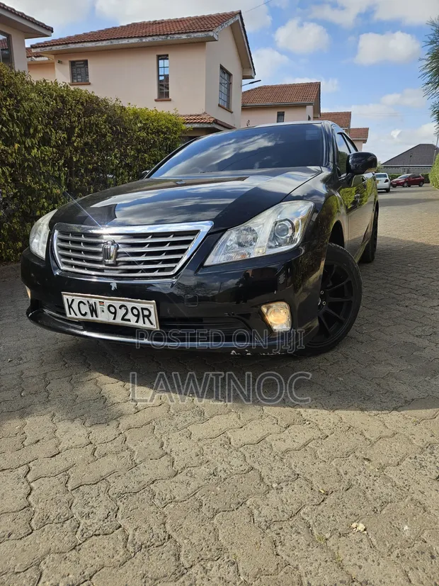 Toyota Crown 2012 Black - 1