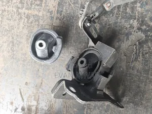 Toyota Fielder/Axio/Wish Gearbox Mounting