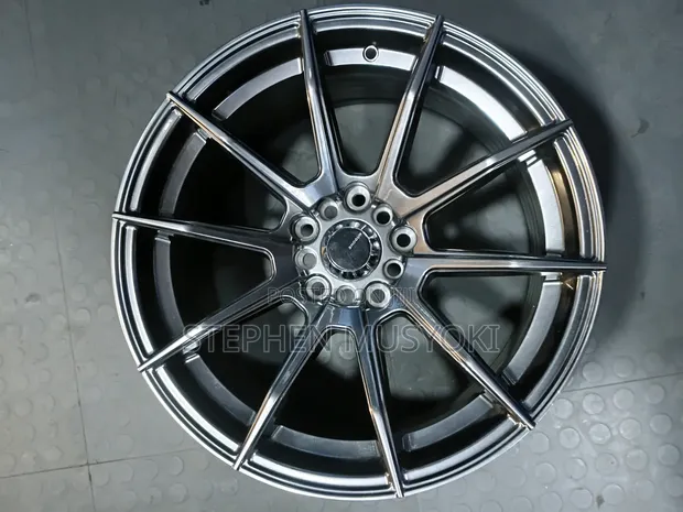 Universal 17-inch Chrome Rims for Toyota/Nissan - 1