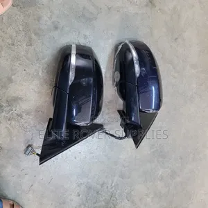 Range Rover Sport L494 Side Mirrors with Camera (Used)