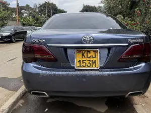 Toyota Crown 2009 Gray