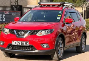 Nissan X-Trail 2017 Red 7-Seater 4WD