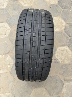 Brand New Vredestein 235/55R18 Tyre