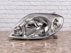 Toyota Corolla Fielder Headlight (2001-2003)