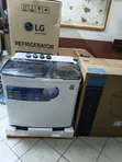 Midea 12KG Twin Tub Washing Machine - Mpya Kabisa - 1