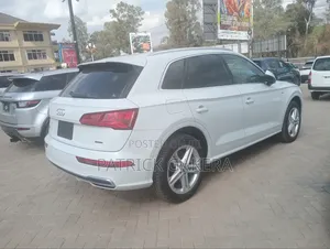 Audi Q5 2.0T Premium AWD quattro 2019