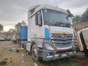 Mercedes-Benz Actros 2014 White