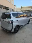 Toyota Sienta 2019 Silver - 1