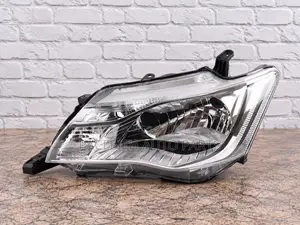 Mwanga wa Kichwa kwa Toyota Axio Fielder 2012-2014 (Aina ya Kawaida)