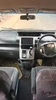 Toyota Voxy V 2WD 7-Seater 2010 Silver - 5