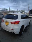 Mitsubishi RVR 2.0 2011 Nyeupe - 2