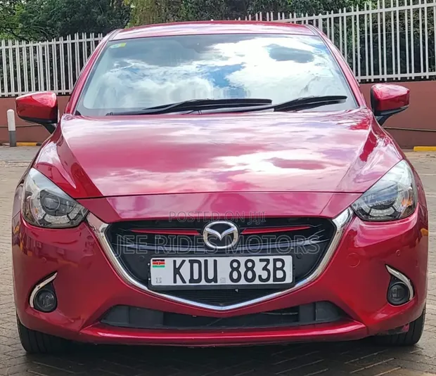 Mazda Demio 2018 Maroon - 1