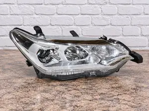 Mwanga wa Kichwa kwa Toyota Axio Fielder 2015-2019 (Non-Xenon)