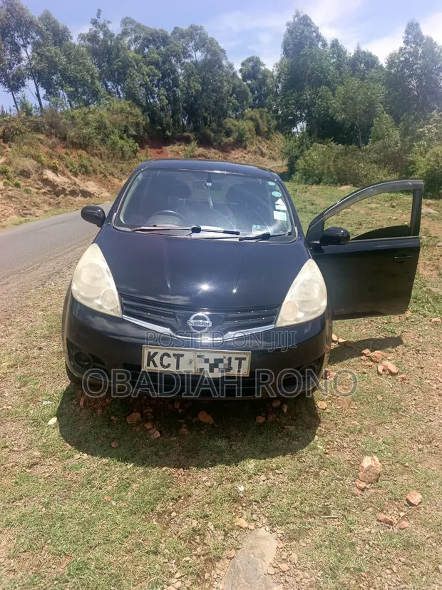 Nissan Note 2011 Black - 1
