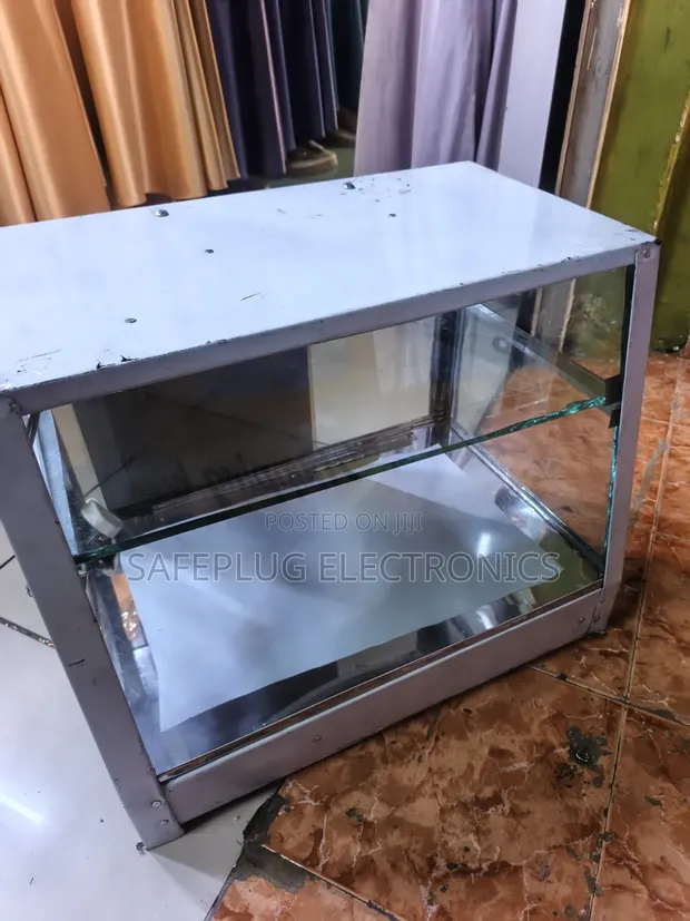 Brand New Glass Food Display Warmer for Restaurants - 1