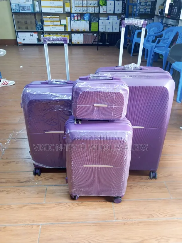 4-in-1 Rubber Suitcase Set - 1