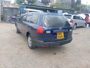 Nissan Advan 2006 Bluu