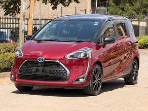 Toyota Sienta 1.5 FWD Minivan 2019 Red