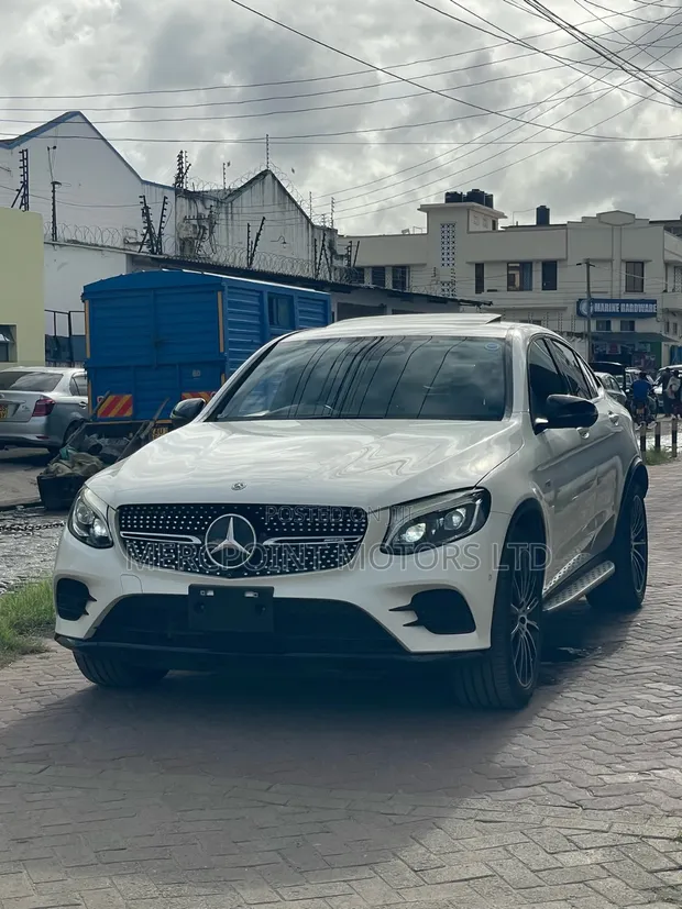 Mercedes-Benz GLC-Class 2019 Teal - 1