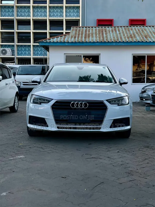 Audi A4 2.0T Premium FWD Sedan 2019 - 1