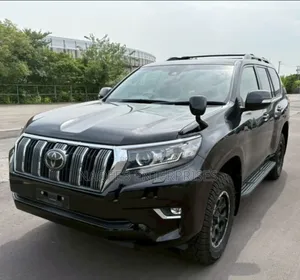 Toyota Land Cruiser Prado 2.8 2019 Nyeusi