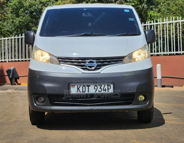 Nissan NP200 2018 White - 1