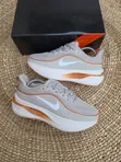 Nike Vomero Plus Beige Sneakers - 2