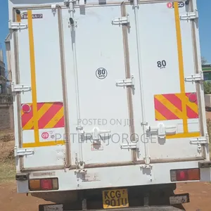 Mitsubishi Canter Fuso Refrigerator Truck