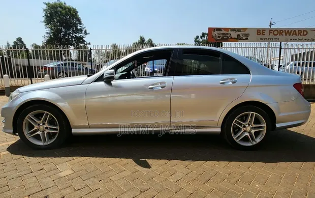 Mercedes-Benz C200 CGI 2014 Silver - 1