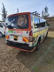 Toyota HiAce 2016 Silver - 4