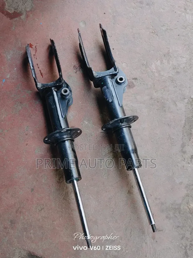 Volkswagen Touareg Front Shock Absorbers (Used) - 1