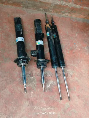 Shock Absorbers za Mbele na Nyuma za BMW E90 3 Series (Zilizotumika)