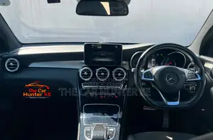 Mercedes-Benz C200 2019 Black