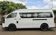Toyota HiAce 2018 Nyeupe - 2