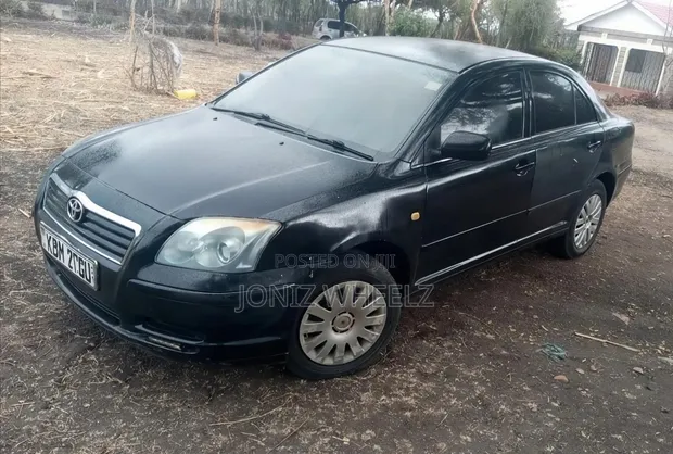 2004 Toyota Avensis Automatic Matt Black - 1