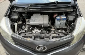 Toyota Vitz 1.0 FWD 5dr 2013 Grey