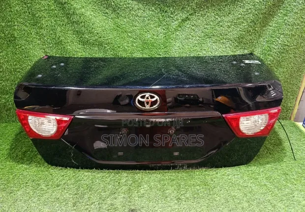 Boot/Tailgate ya Toyota Mark X GRX130 (2012) - 1