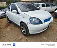 Toyota Vitz 1.3 FWD 5dr Hatchback 2001 Nyeupe - 1