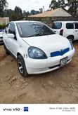Toyota Vitz 1.3 FWD 5dr Hatchback 2001 Nyeupe - 2